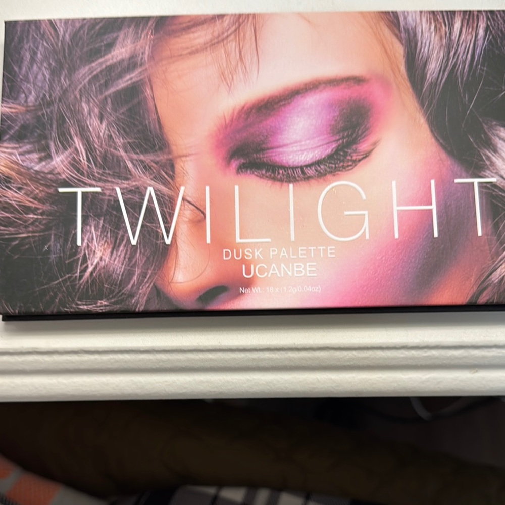*FINAL PRICE* Twilight Dusk Palette - Pink